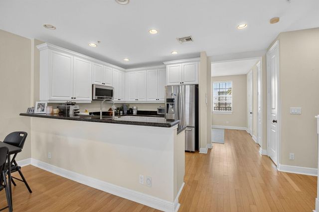 1054 E Heritage Club Circle, Delray Beach, FL 33483