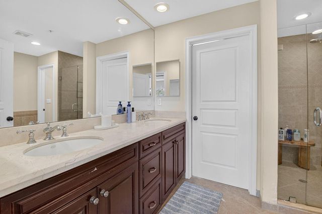 1054 E Heritage Club Circle, Delray Beach, FL 33483