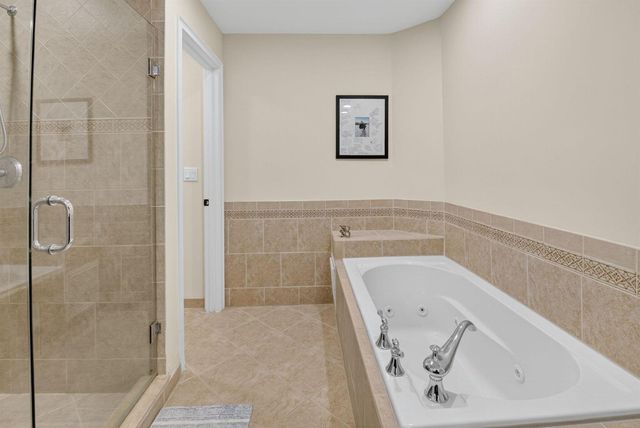 1054 E Heritage Club Circle, Delray Beach, FL 33483