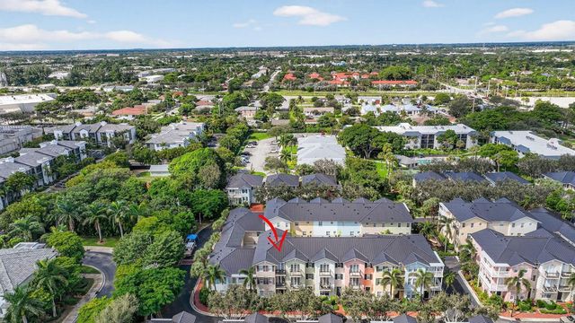 1054 E Heritage Club Circle, Delray Beach, FL 33483