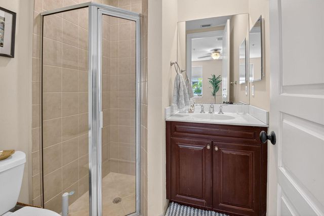 1054 E Heritage Club Circle, Delray Beach, FL 33483