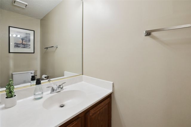 800 9th Court SE, Bondurant, IA 50035