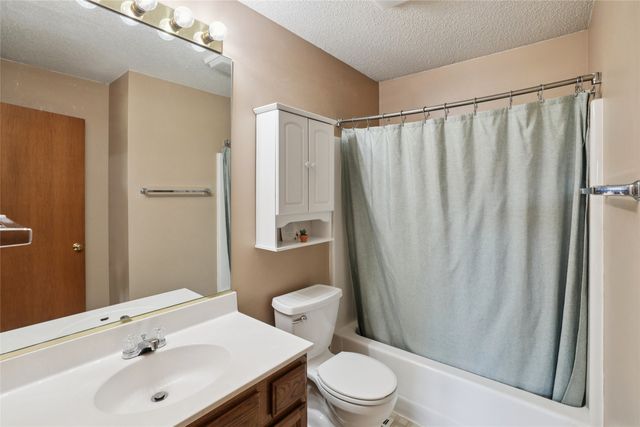 800 9th Court SE, Bondurant, IA 50035