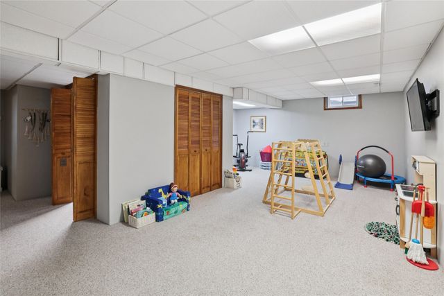 800 9th Court SE, Bondurant, IA 50035