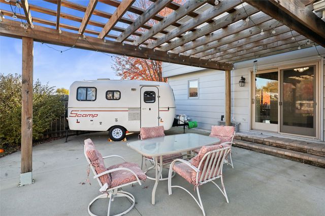 800 9th Court SE, Bondurant, IA 50035