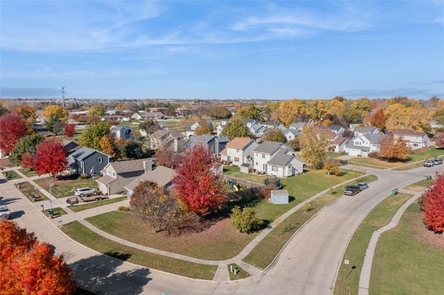 800 9th Court SE, Bondurant, IA 50035