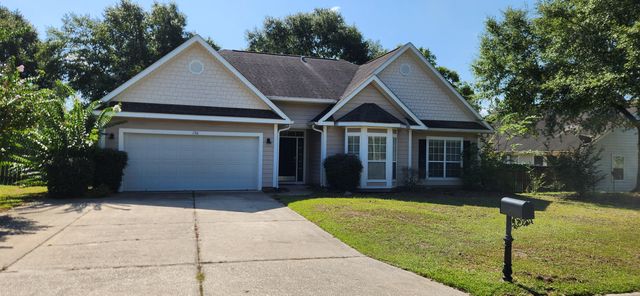 130 Crab Apple Avenue, Crestview, FL 32536