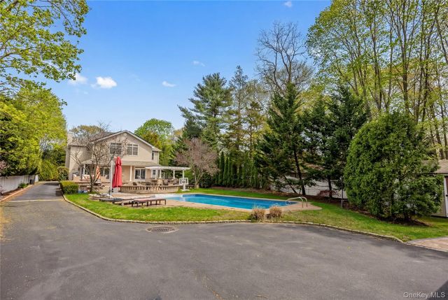 138 Cambon Avenue, Saint James, NY 11780