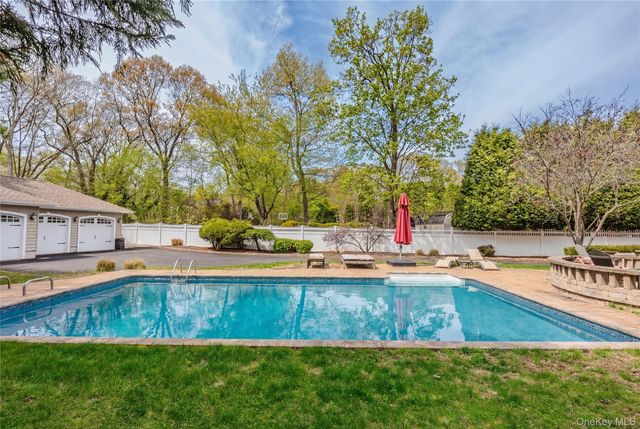 138 Cambon Avenue, Saint James, NY 11780