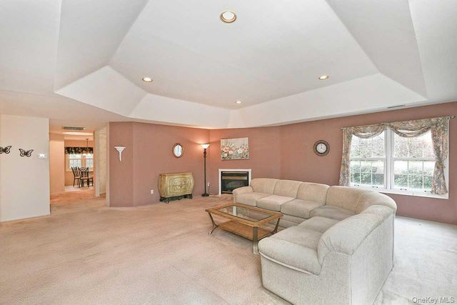 79 Lakebridge Drive S, Kings Park, NY 11754