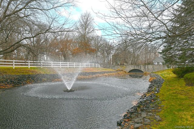 79 Lakebridge Drive S, Kings Park, NY 11754