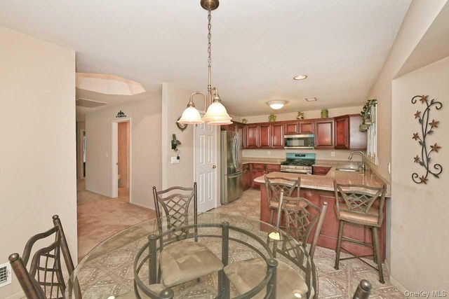 79 Lakebridge Drive S, Kings Park, NY 11754