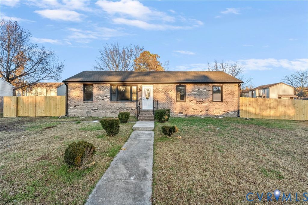 20805 Attucks Dr, South Chesterfield, VA 23803