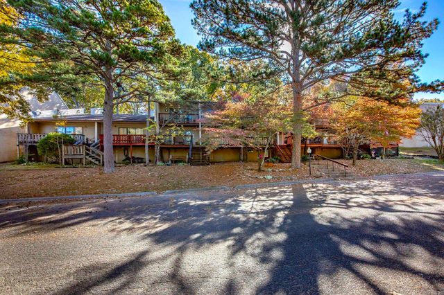 601 Dave Creek Pkwy Apt 93, Fairfield Bay, AR 72088