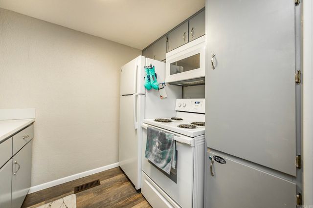 601 Dave Creek Pkwy Apt 93, Fairfield Bay, AR 72088