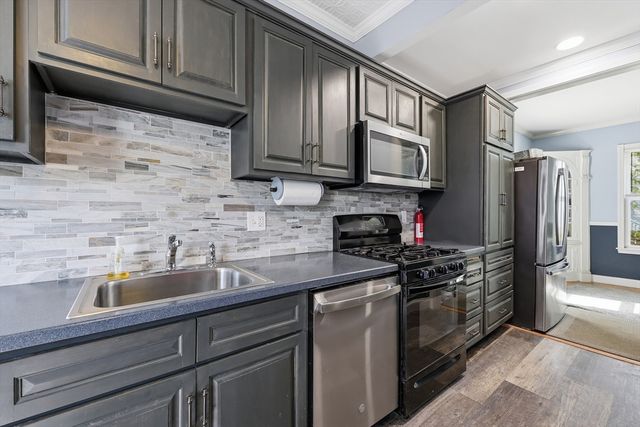 41 Euclid Ave, Springfield, MA 01108