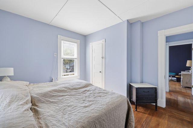 41 Euclid Ave, Springfield, MA 01108