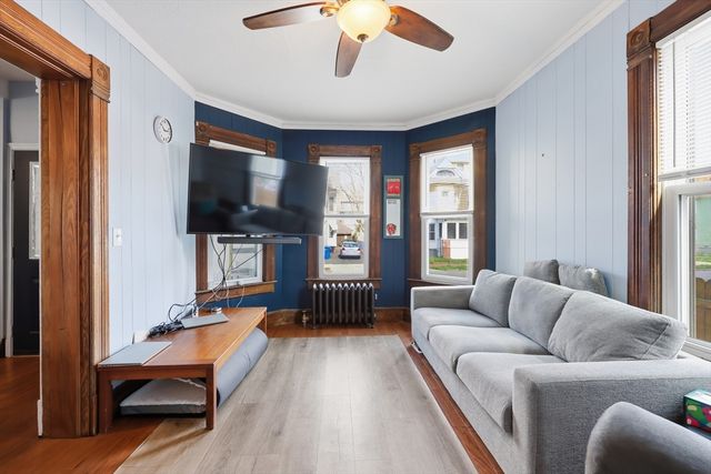 41 Euclid Ave, Springfield, MA 01108
