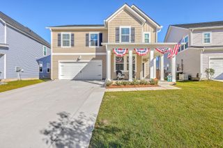 81 Red Bluff Street, Summerville, SC 29483