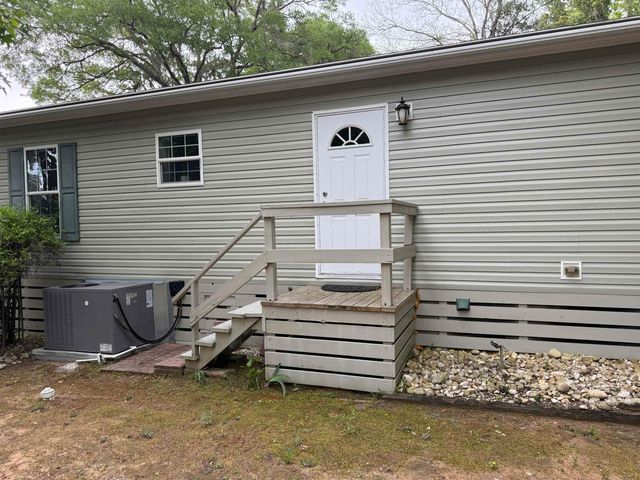 61 Saxon Ct., Murrells Inlet, SC 29576