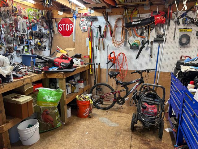 61 Saxon Ct., Murrells Inlet, SC 29576