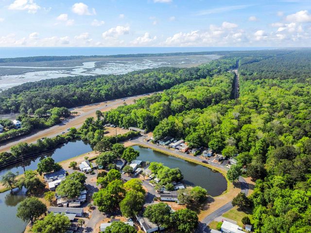 61 Saxon Ct., Murrells Inlet, SC 29576