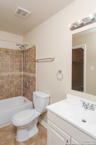 1402 Dry Eagle, San Antonio, TX 78245