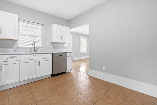 666 Main St 1, Wakefield, MA 01880