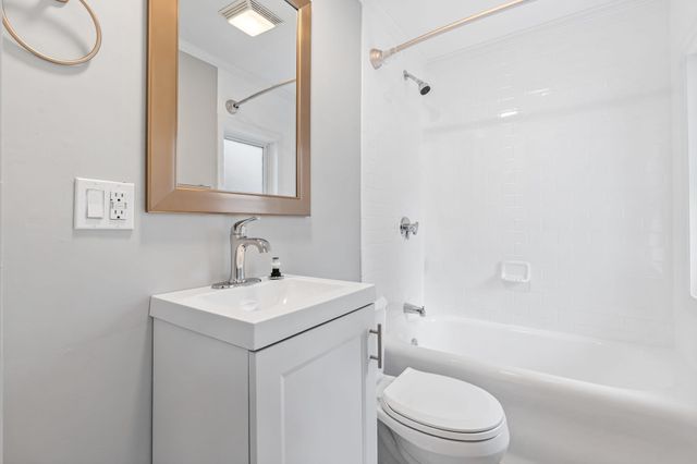 666 Main St 1, Wakefield, MA 01880