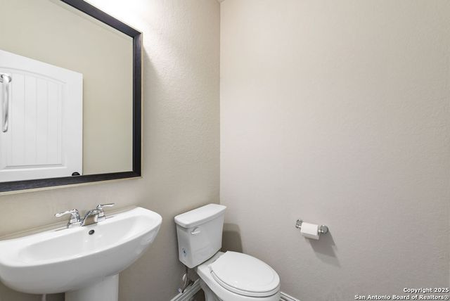 2058 EGRET AVE, New Braunfels, TX 78132