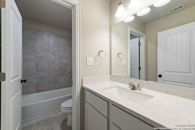 2058 EGRET AVE, New Braunfels, TX 78132
