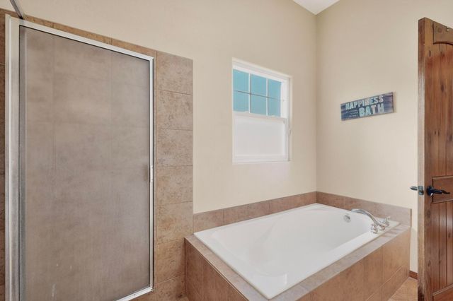 293 Dennis Drive NE, Los Lunas, NM 87031