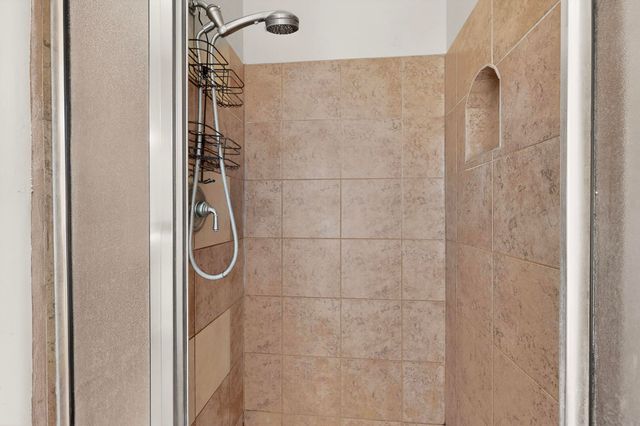 293 Dennis Drive NE, Los Lunas, NM 87031