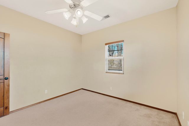 293 Dennis Drive NE, Los Lunas, NM 87031