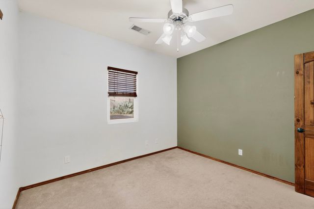 293 Dennis Drive NE, Los Lunas, NM 87031