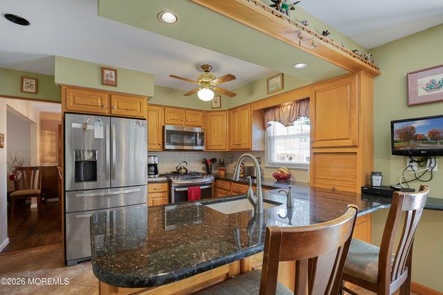 1 Hawthorn Road, Piscataway Twp, NJ 08854