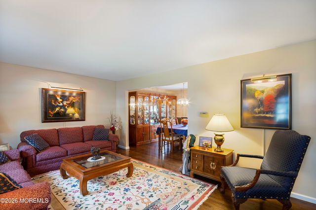 1 Hawthorn Road, Piscataway Twp, NJ 08854