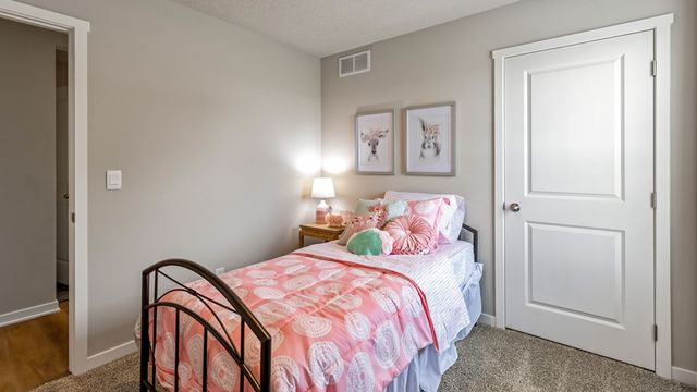 33 Verbena Lane SW, Cedar Rapids, IA 52404