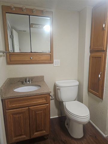 513 3rd Street, Perry, IA 50220