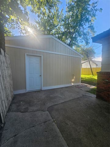 513 3rd Street, Perry, IA 50220