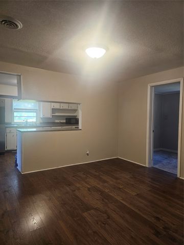 513 3rd Street, Perry, IA 50220