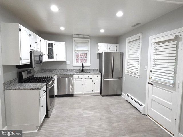 104 W ELM AVE, Baltimore, MD 21206