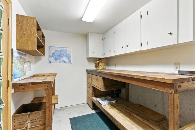 14510 W Pine Bluff Rd, Spokane, WA 99026