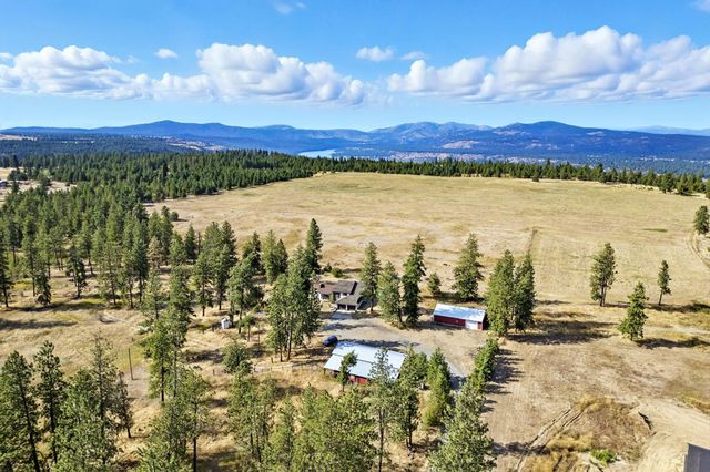 14510 W Pine Bluff Rd, Spokane, WA 99026