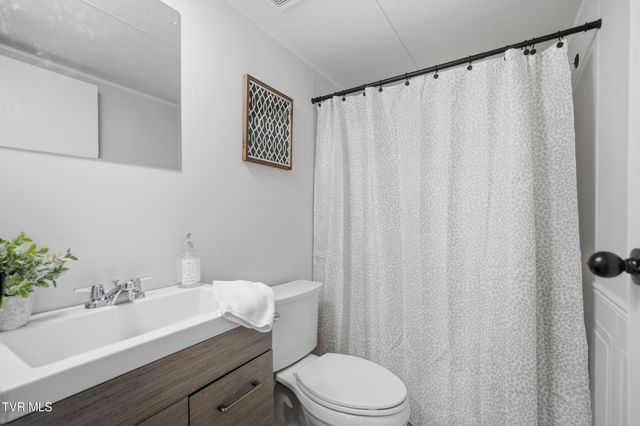 17953 Nordyke Road, Bristol, VA 24202