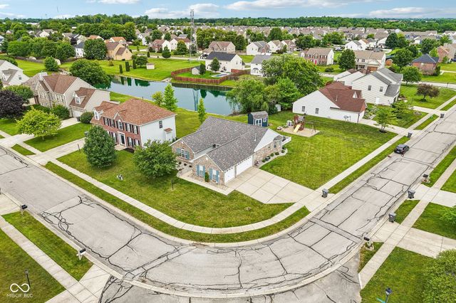 642 Crossfield Drive, Indianapolis, IN 46239