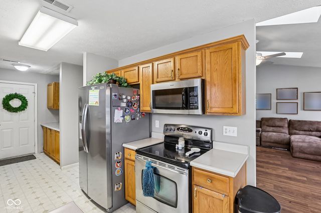 642 Crossfield Drive, Indianapolis, IN 46239