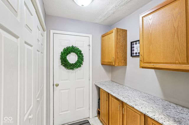 642 Crossfield Drive, Indianapolis, IN 46239