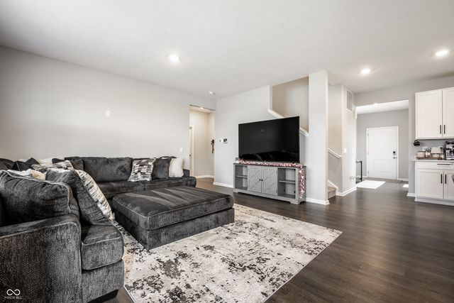 6061 Granby Drive, Whitestown, IN 46075