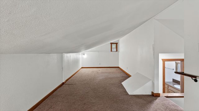 23311 N Crescent Rd, Chattaroy, WA 99003